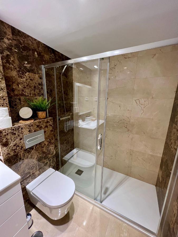 Apartamentos Prestige Suites Malaga III Экстерьер фото